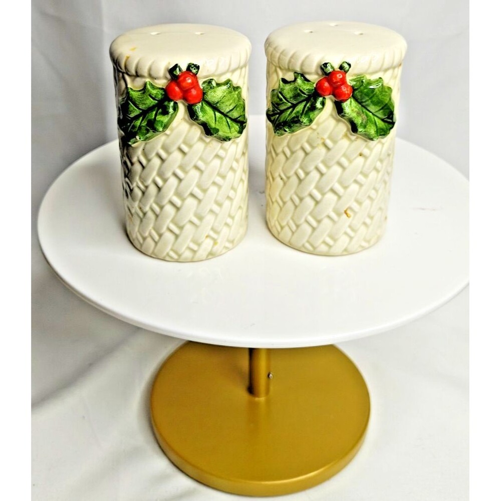 Vintage Otagiri Christmas Holly Salt Pepper Shakers Holiday Basket Weave Japan